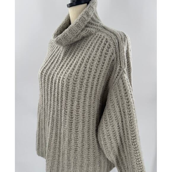 Free People Fluffy Fox Beige Gray Wool Mock Cowl Neck Sweater M Wool Turtleneck - Picture 1 of 7